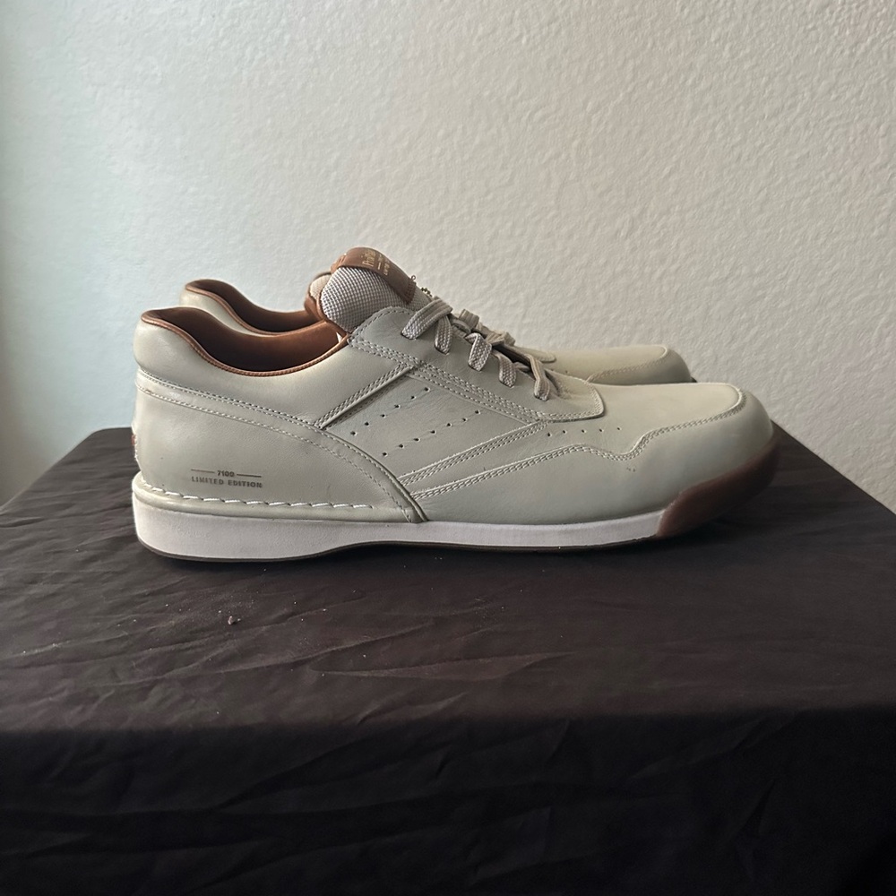 Rockport ProwalkerMen's Casual  Leather Sneakers -tan Gray with Brown Trim Sz 13